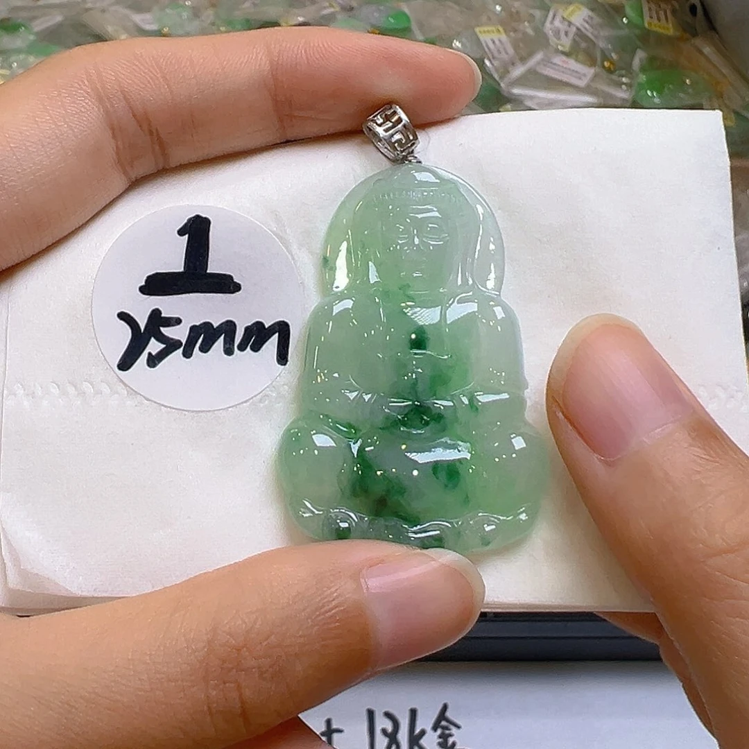 翡翠18K金镶嵌颈饰翡翠