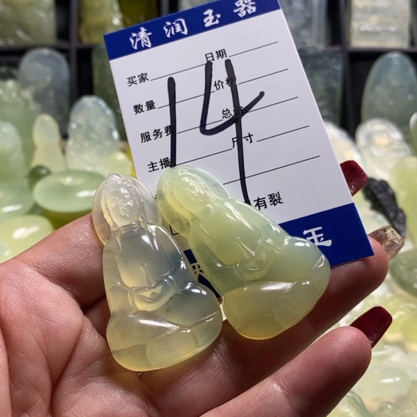 【闪购商品】蛇纹石玉颈饰合金造*人