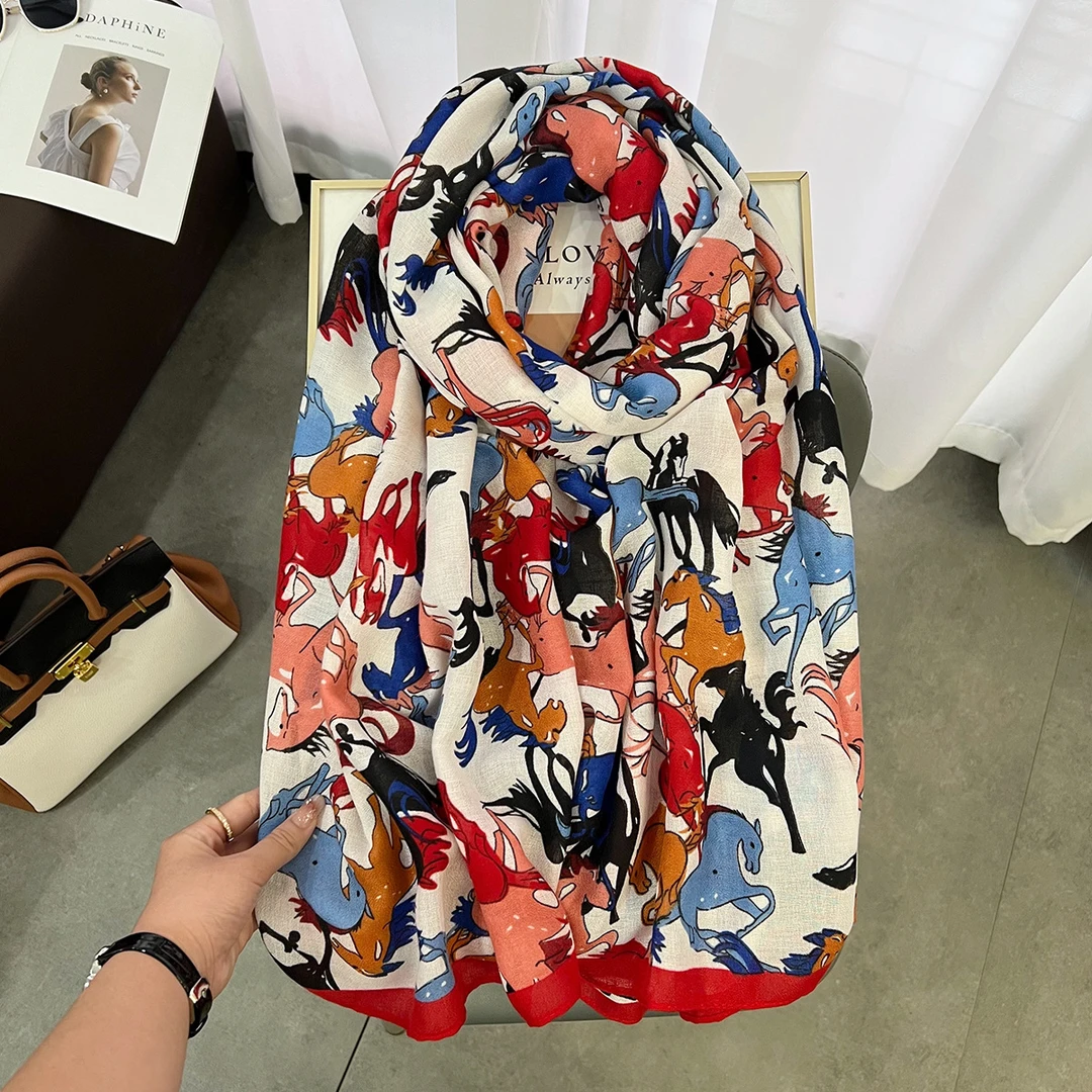 2025春季新款棉麻印花围巾女洋气时尚百搭薄款丝巾旅游外搭沙滩巾