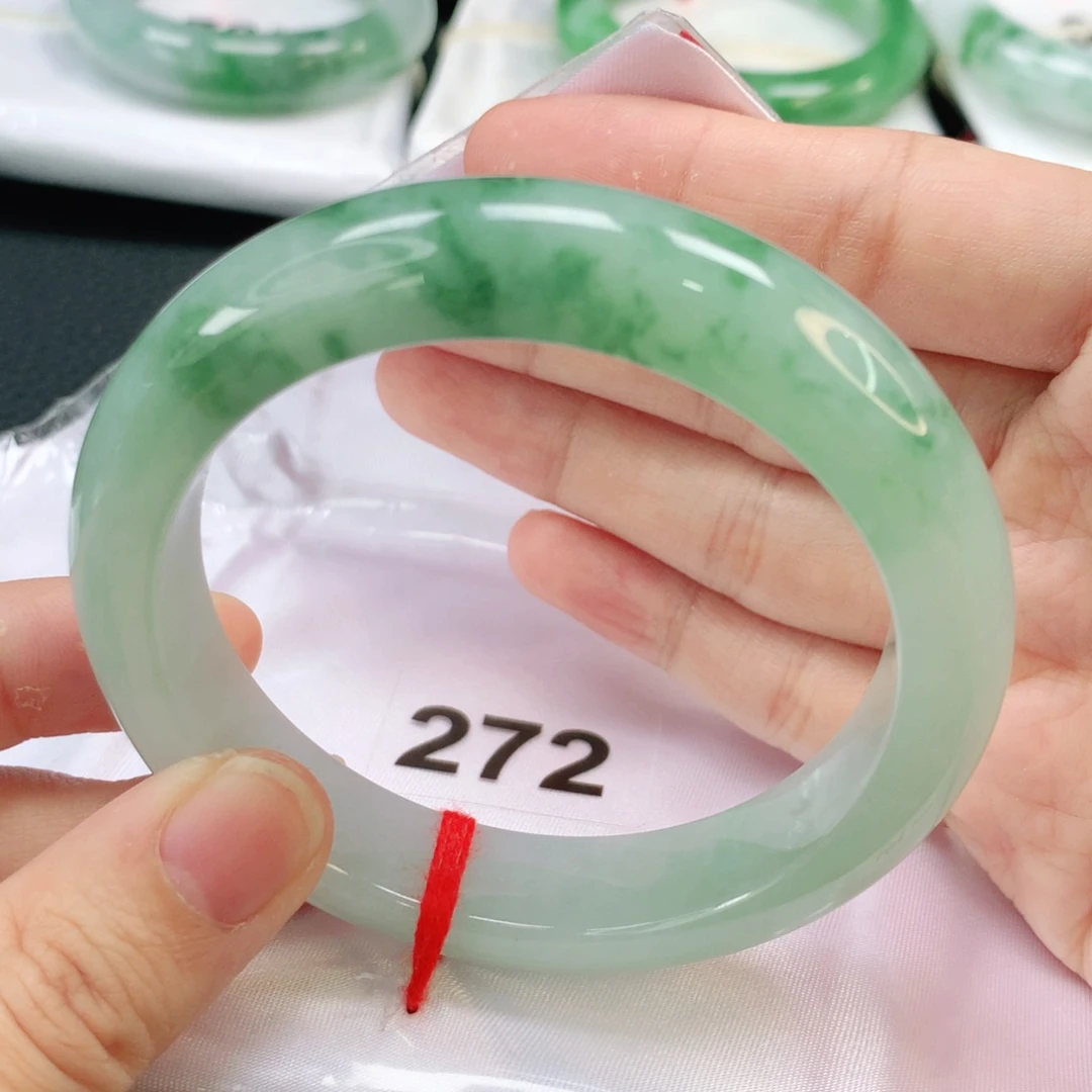 未镶嵌手镯翡翠缅甸58