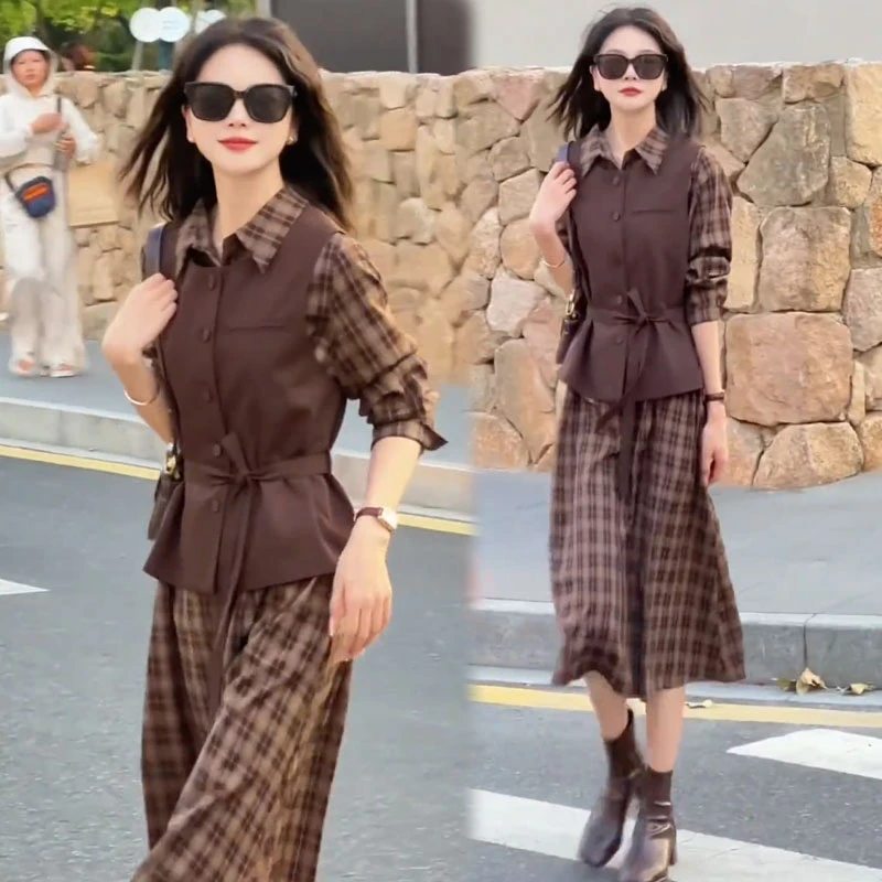 La babite时尚连衣裙秋季新款洋气中长款格子长袖裙子马甲两件套