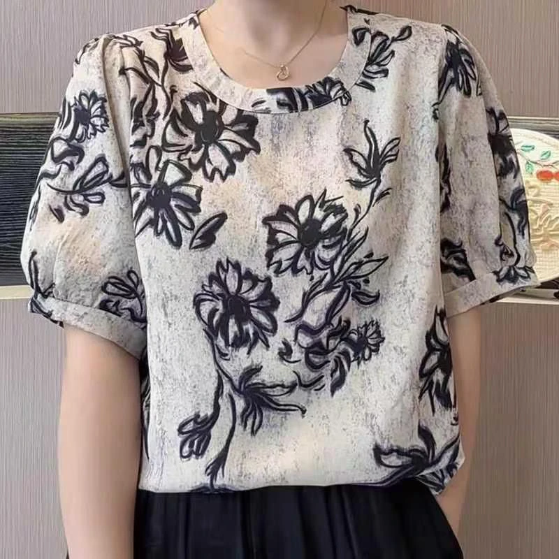 新款女士圆领短袖雪莲花小衫上衣时尚舒适