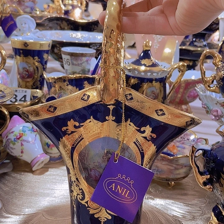 瓷片瑕疵……………………………………