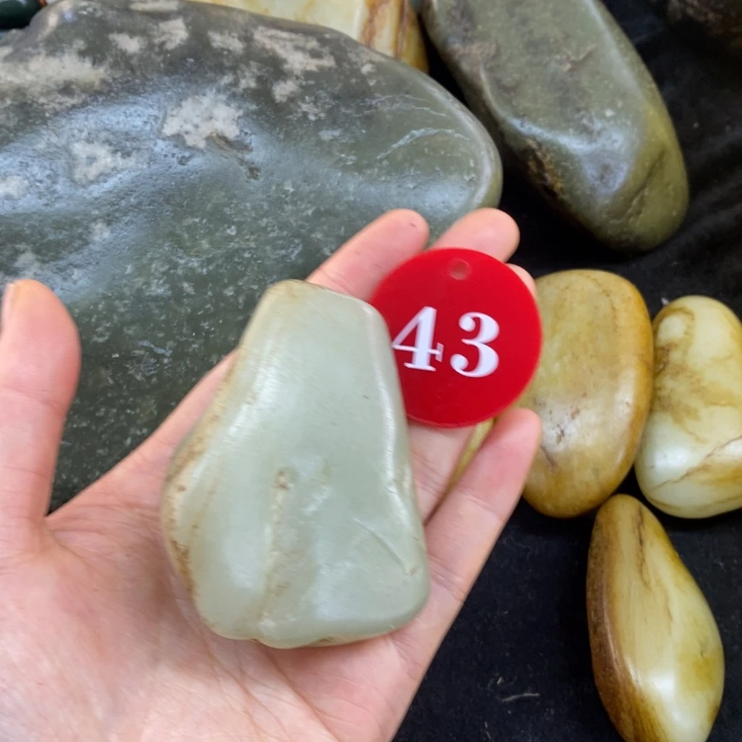 未镶嵌和田玉挂件