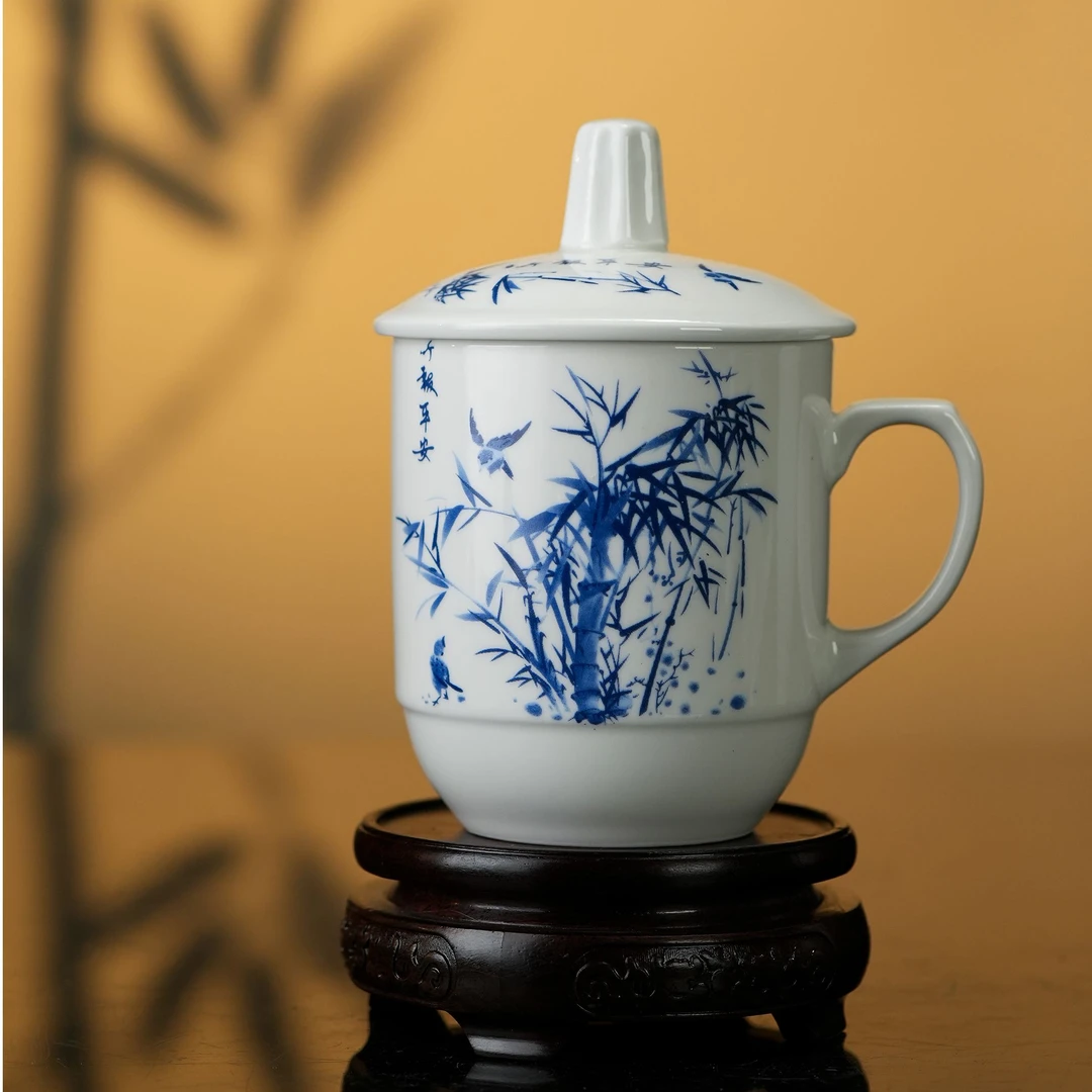 E635   景德镇陶瓷摆件