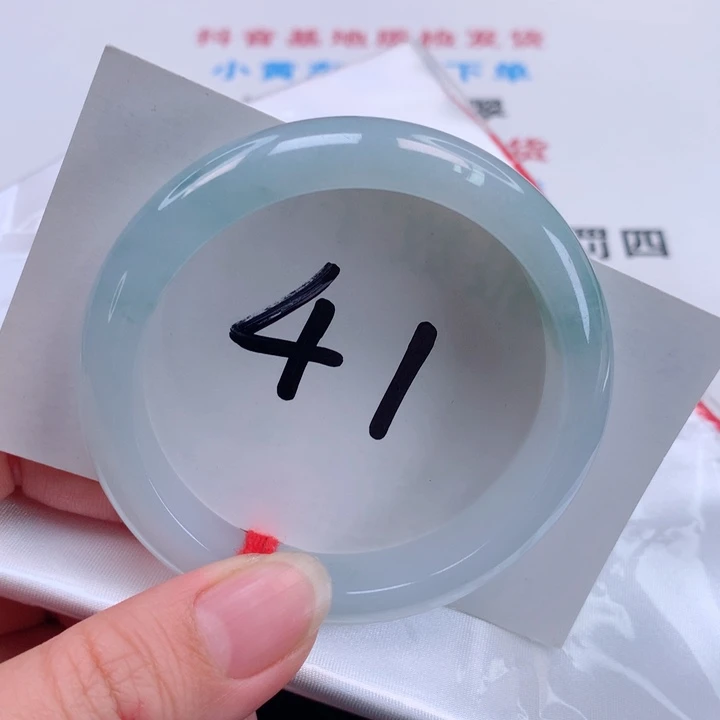 翡翠手镯未镶嵌正