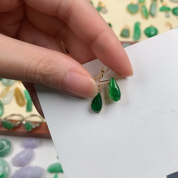 翡翠18K金镶嵌颈饰86335778888