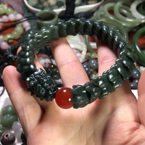 未镶嵌手串和田玉杨****默