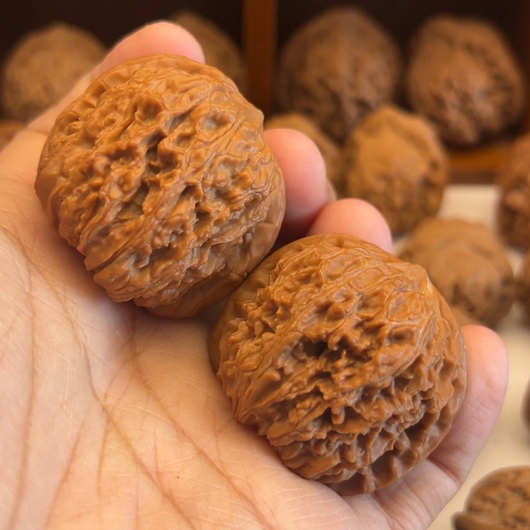 文玩核桃吊坠41尺137狮子头