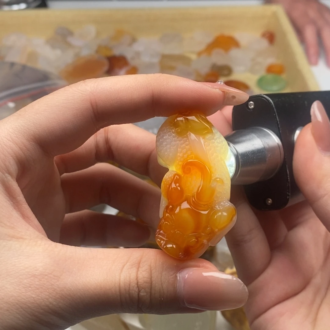 玛瑙/玉髓未镶嵌颈饰