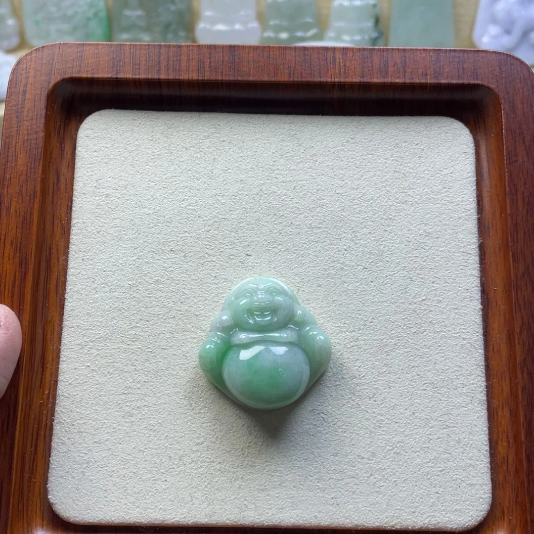 和***杰翡翠未镶嵌颈饰纯天然翡翠