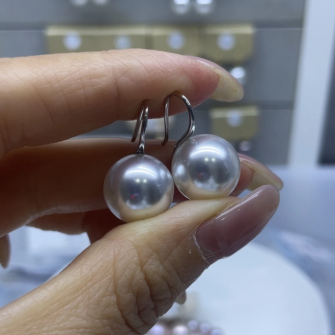 淡水珍珠银S925镶嵌耳饰
