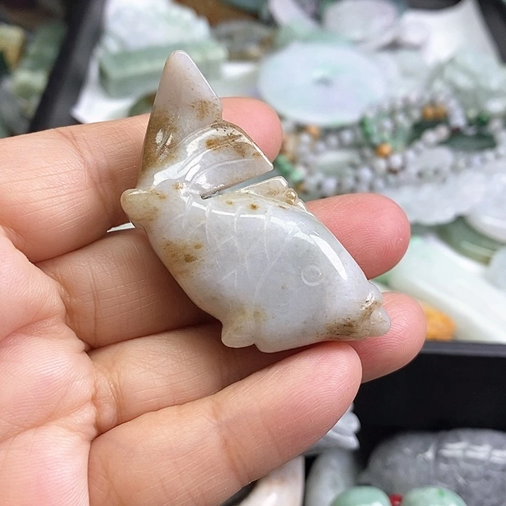 翡翠未镶嵌颈饰天然翡翠56