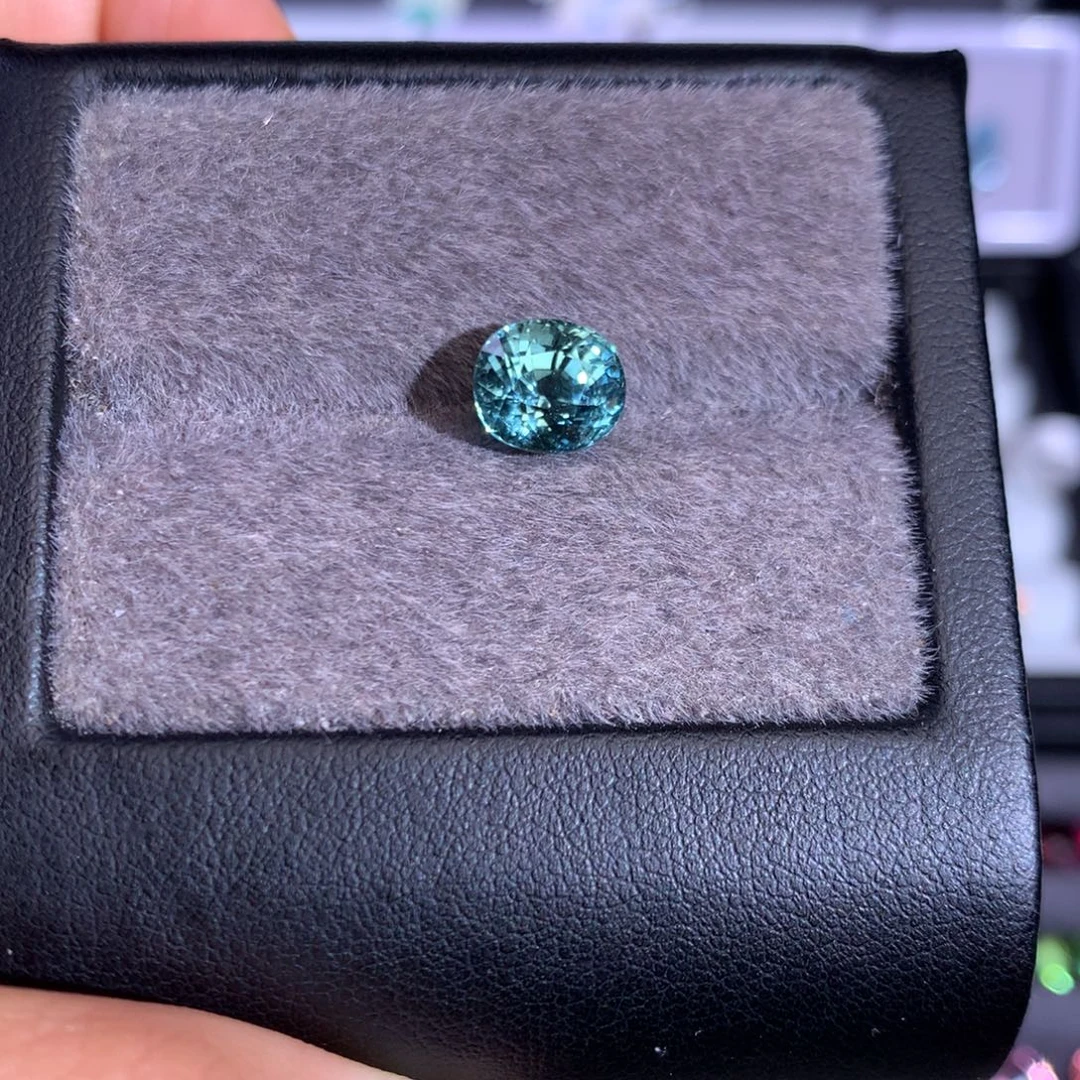 碧玺未镶嵌珠宝奇石2.46ct