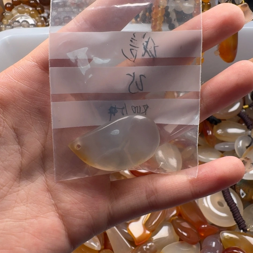 浅***言玛瑙/玉髓合金手链8006