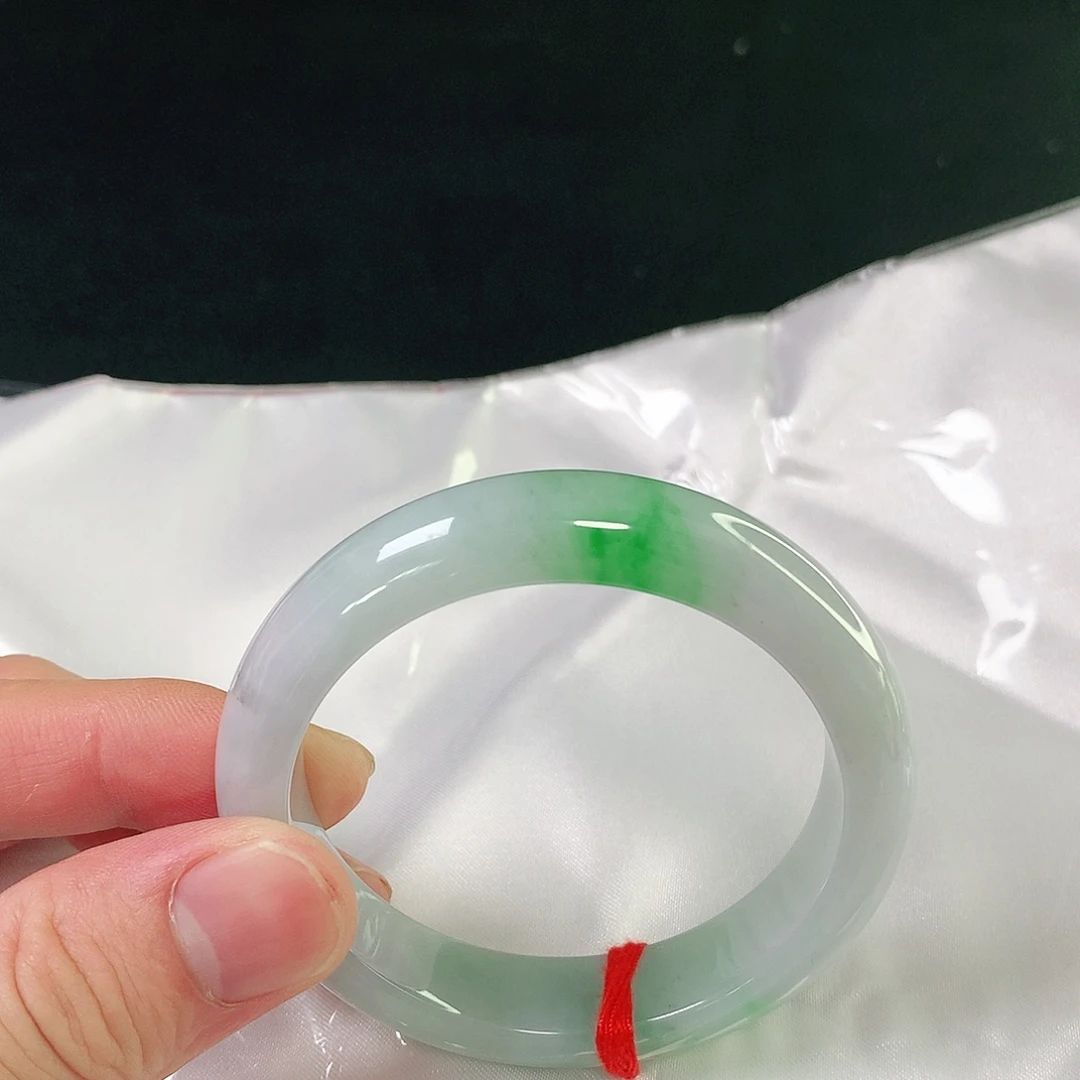 翡翠未镶嵌手镯504