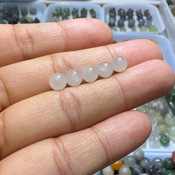 未镶嵌和田玉珠宝半成品卡六