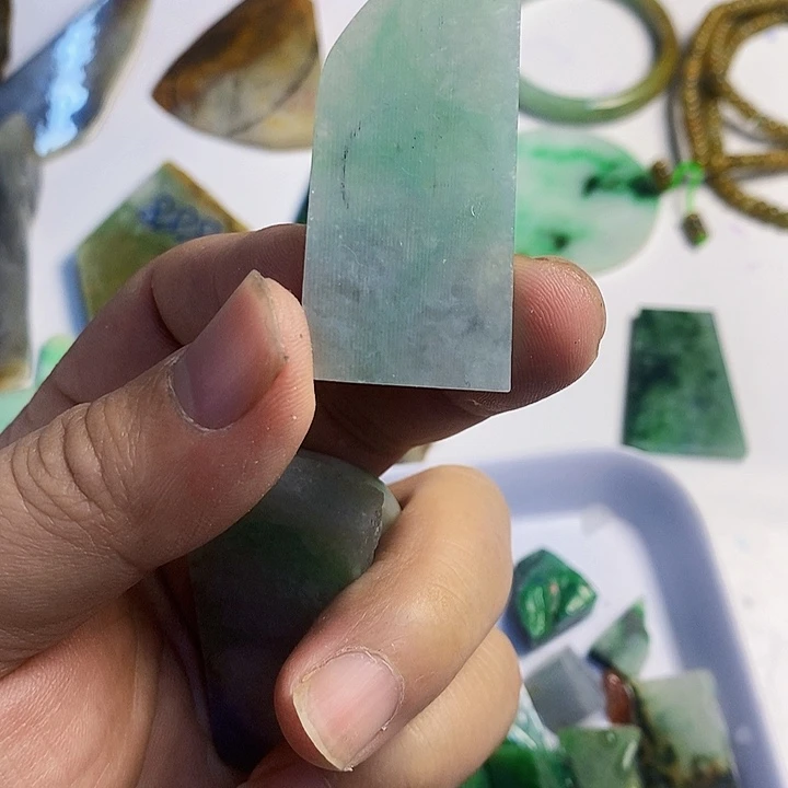 翡翠散珠天然翡翠A货挂件