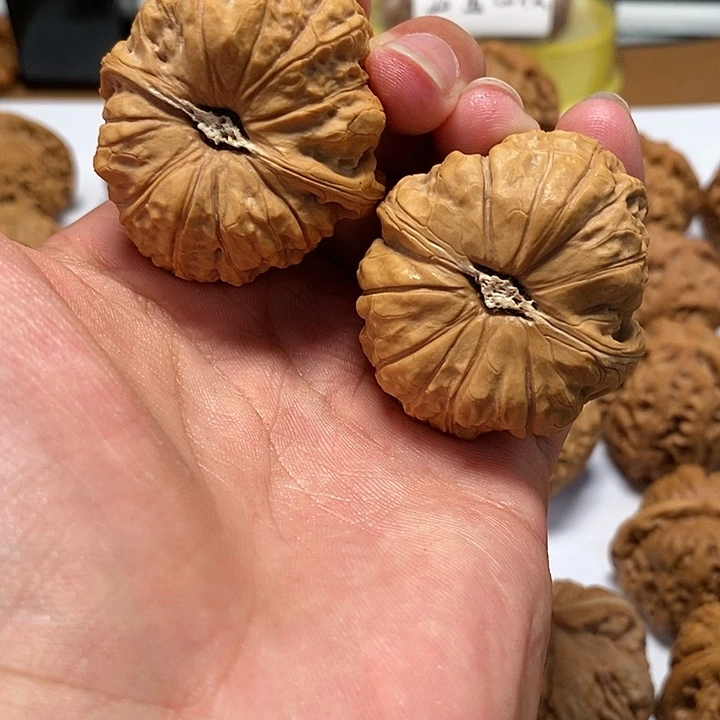 文玩核桃吊坠42尺寸南瓜墩