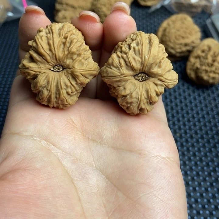 猴头核桃吊坠34南疆