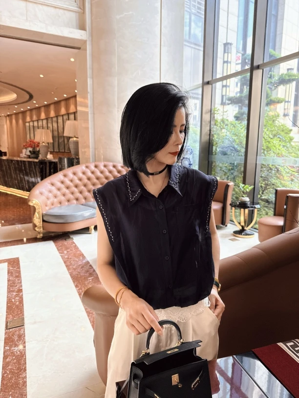 【娟子】夏季无袖慵懒风短款翻领刺绣抽绳衬衫