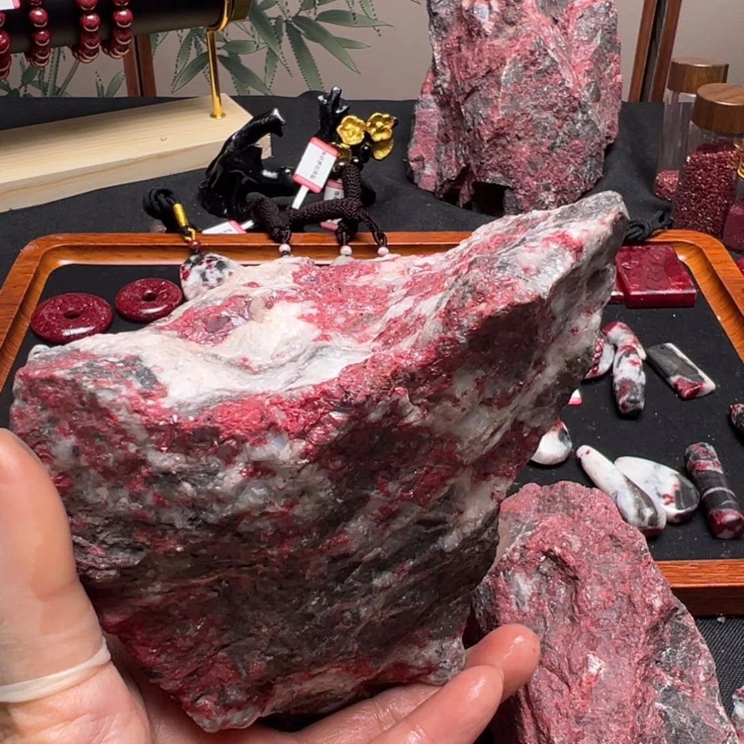 天然辰砂天然朱砂原石毛料