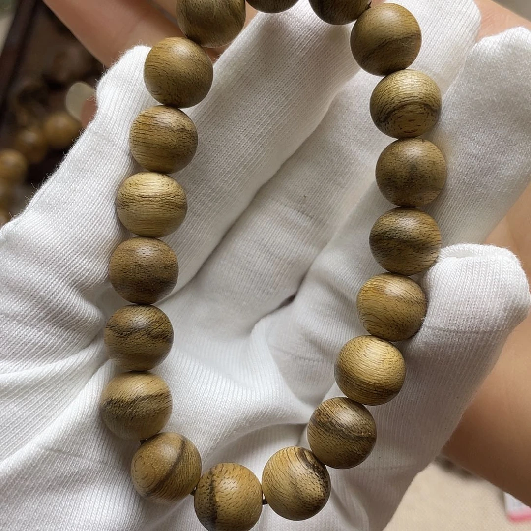 沉香手串文莱1.1手串。。。。。