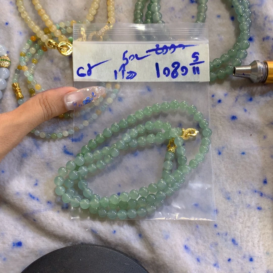 未镶嵌定制翡翠天然缅甸翡翠多样性