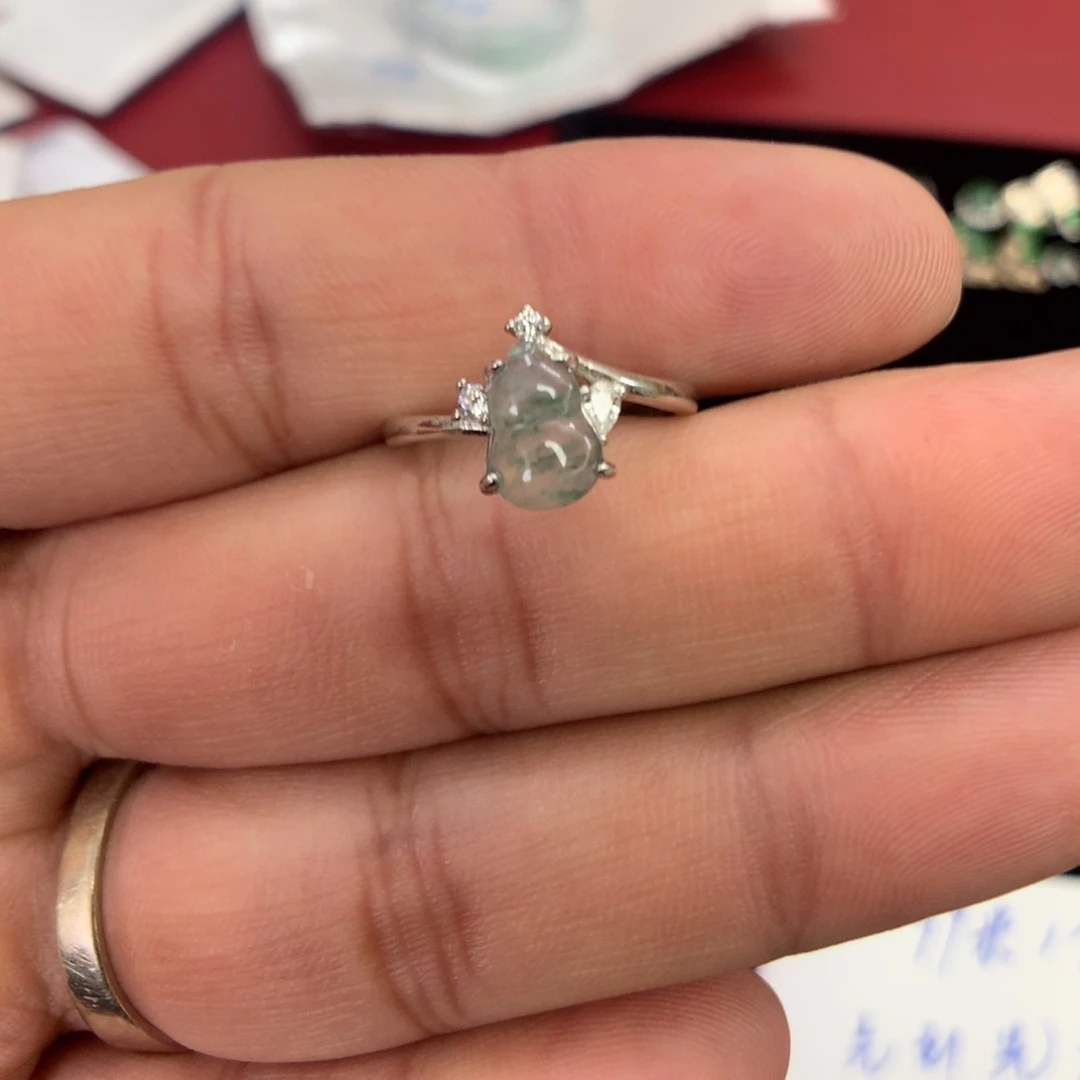 翡翠手镯未镶嵌?****尖天然缅甸翡翠戒指