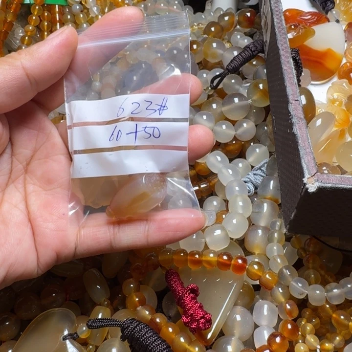 玛瑙/玉髓颈饰未镶嵌?****623