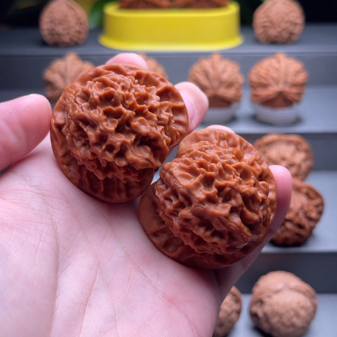 文玩核桃把件44野龙鳞