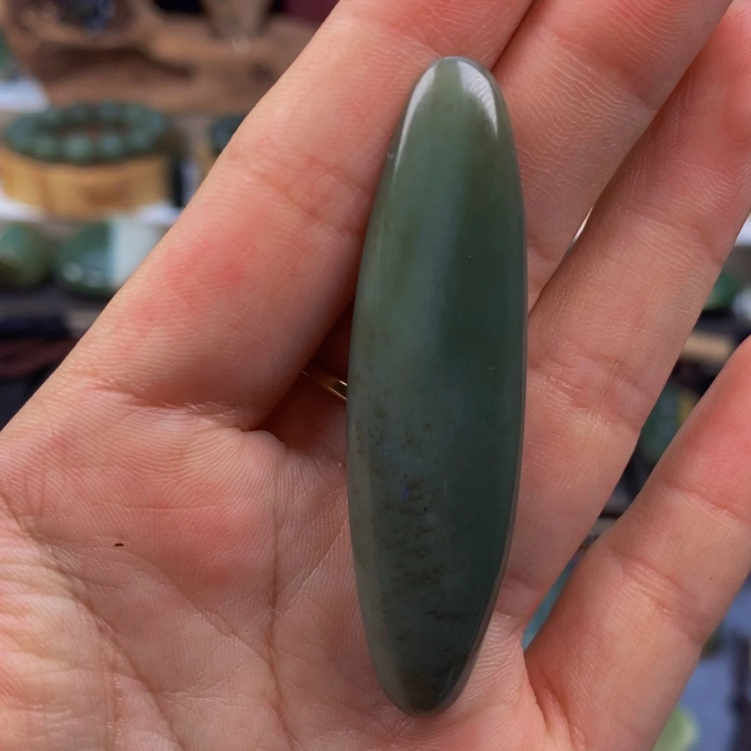 未镶嵌岫岩老玉（透闪石质玉）珠宝半成品