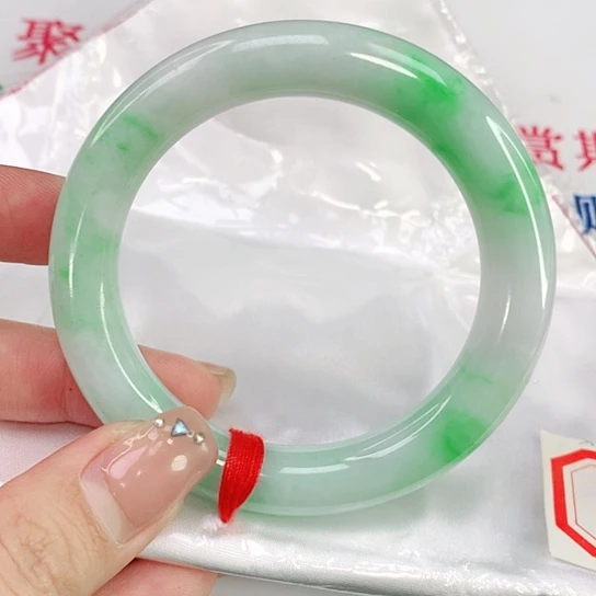 翡翠手镯未镶嵌天然翡翠A货108