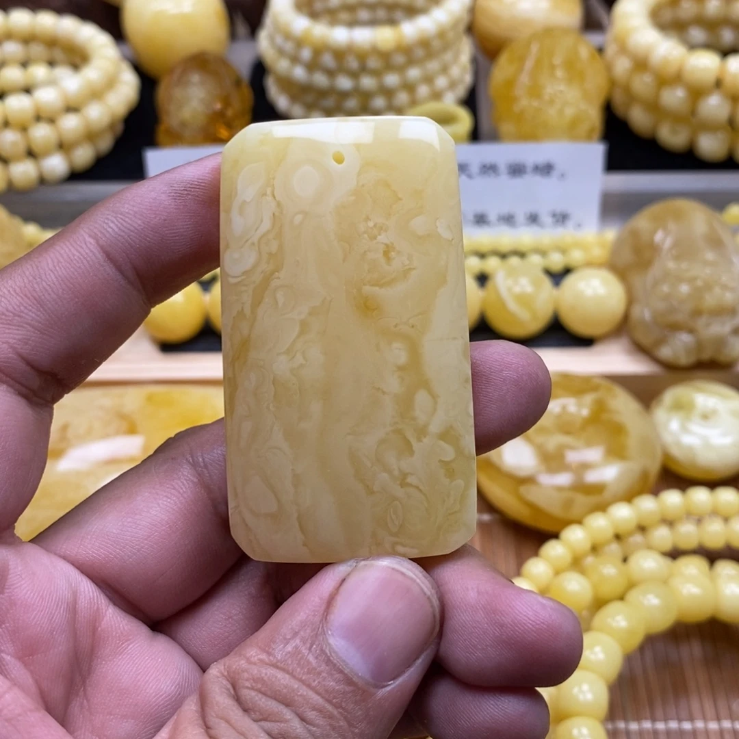 *****蜜蜡未镶嵌颈饰吊坠