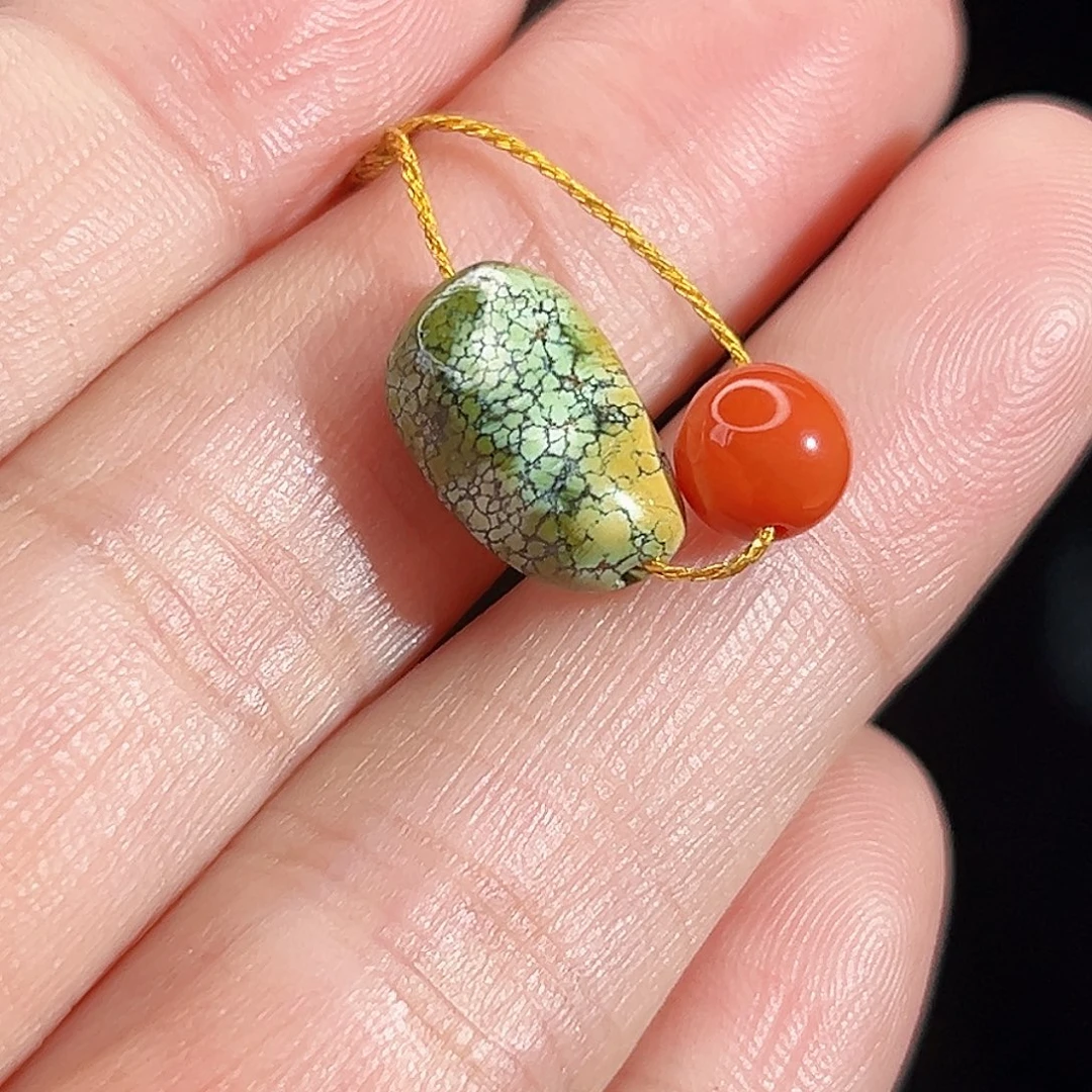 南红玛瑙未镶嵌珠宝奇石