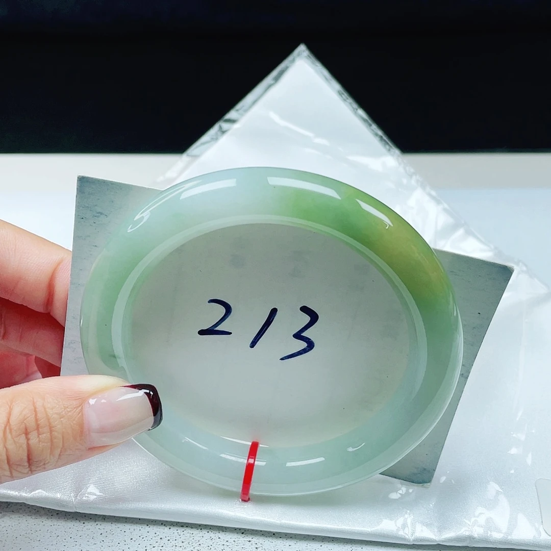 翡翠未镶嵌手镯 圆条59