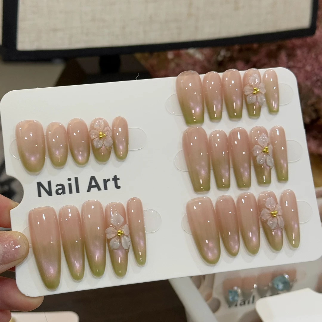 【芭乐嘟嘟】——财财穿戴甲