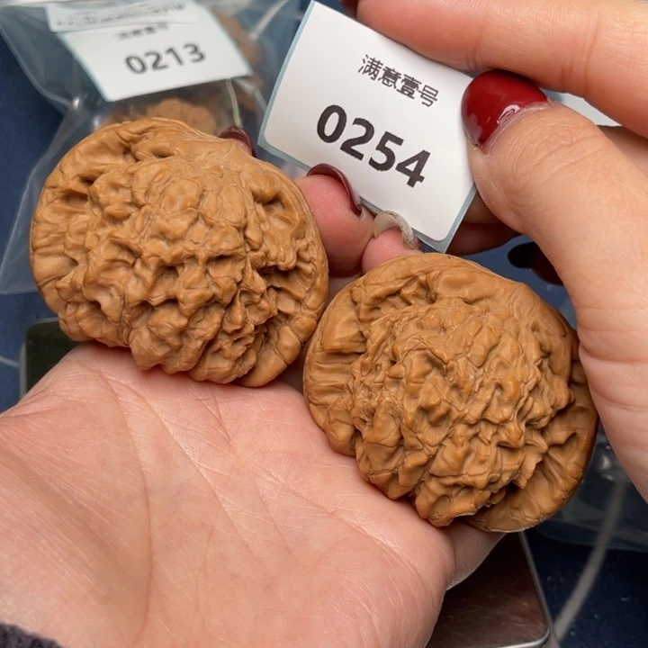 文玩核桃把件龙鼎53