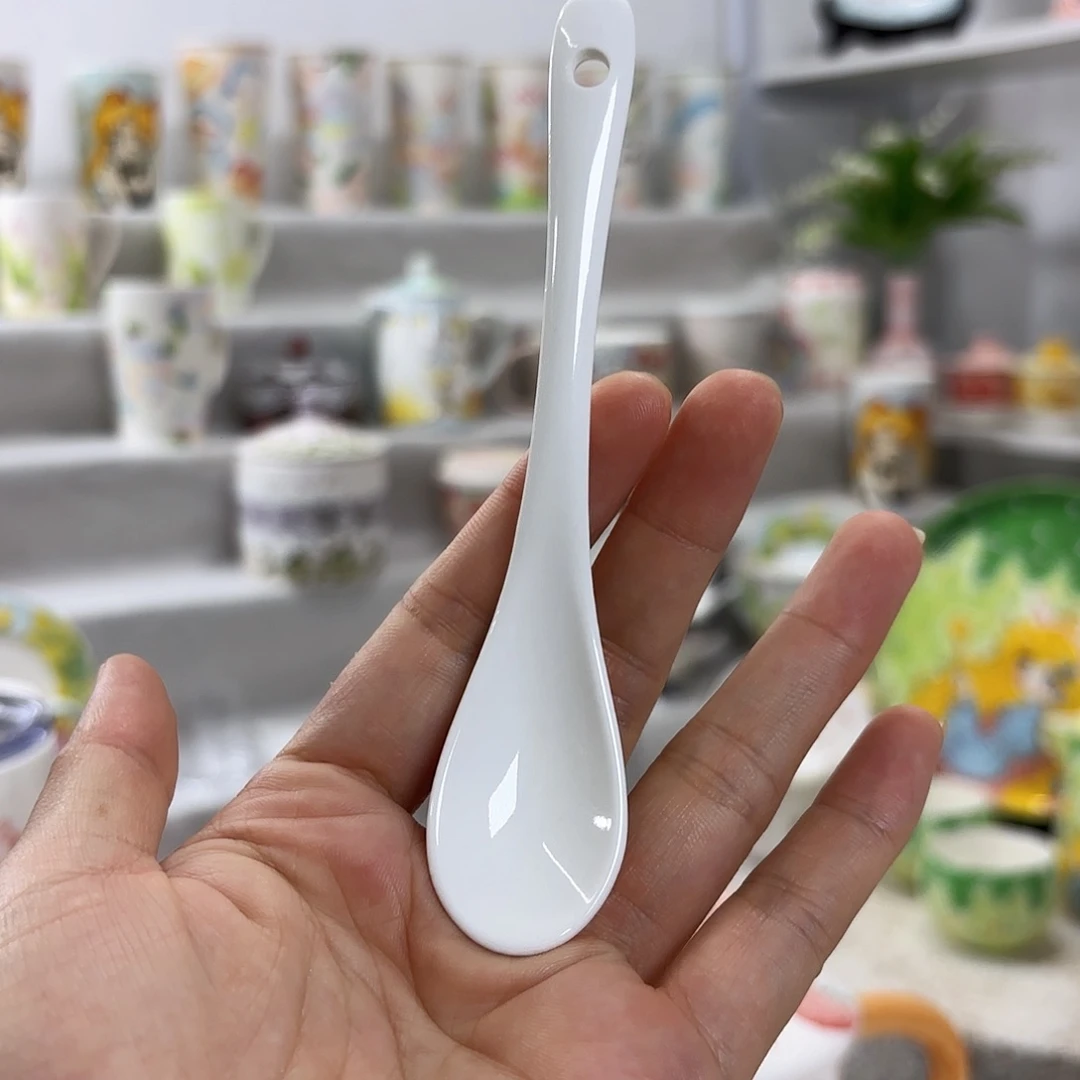 小***德手绘高温釉下彩陶瓷