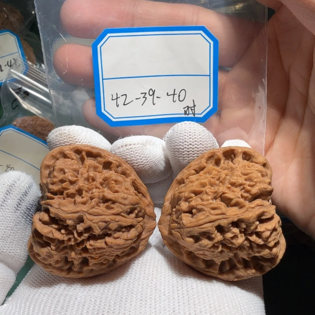 文玩核桃吊坠南疆53