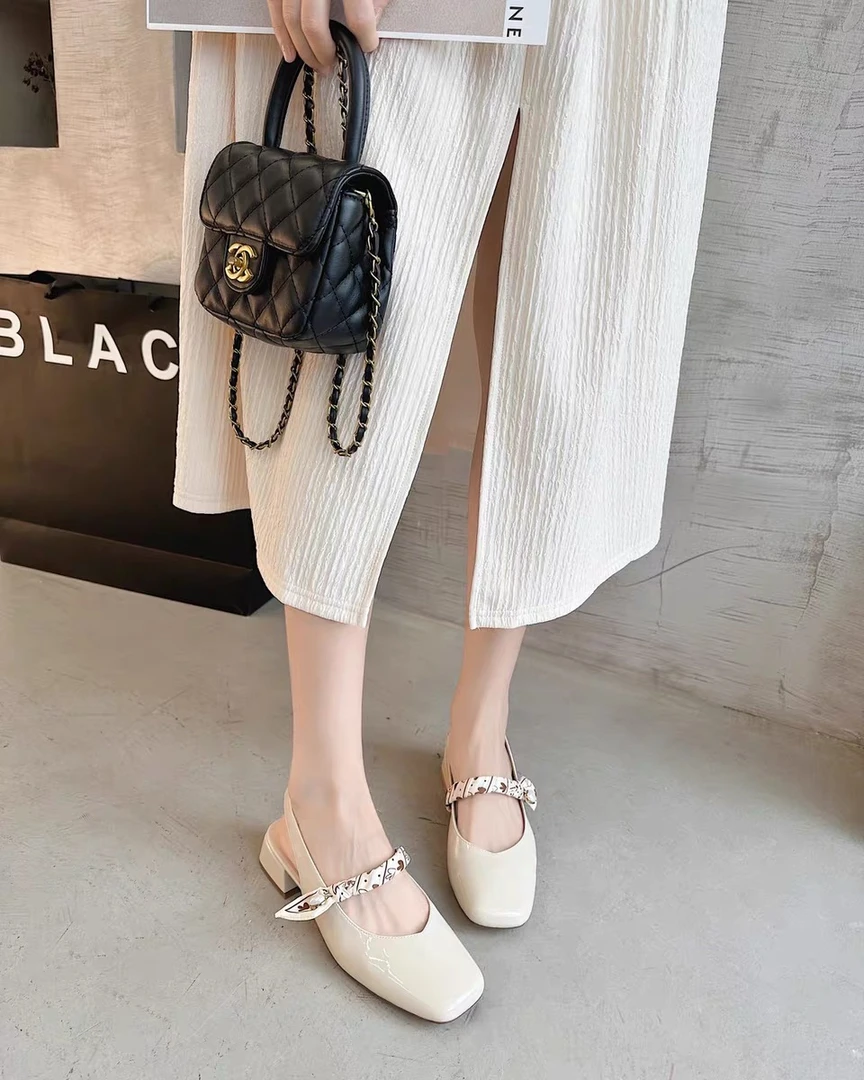 C6530  椰奶色  夏季新款一字带气质女士包头四季凉鞋