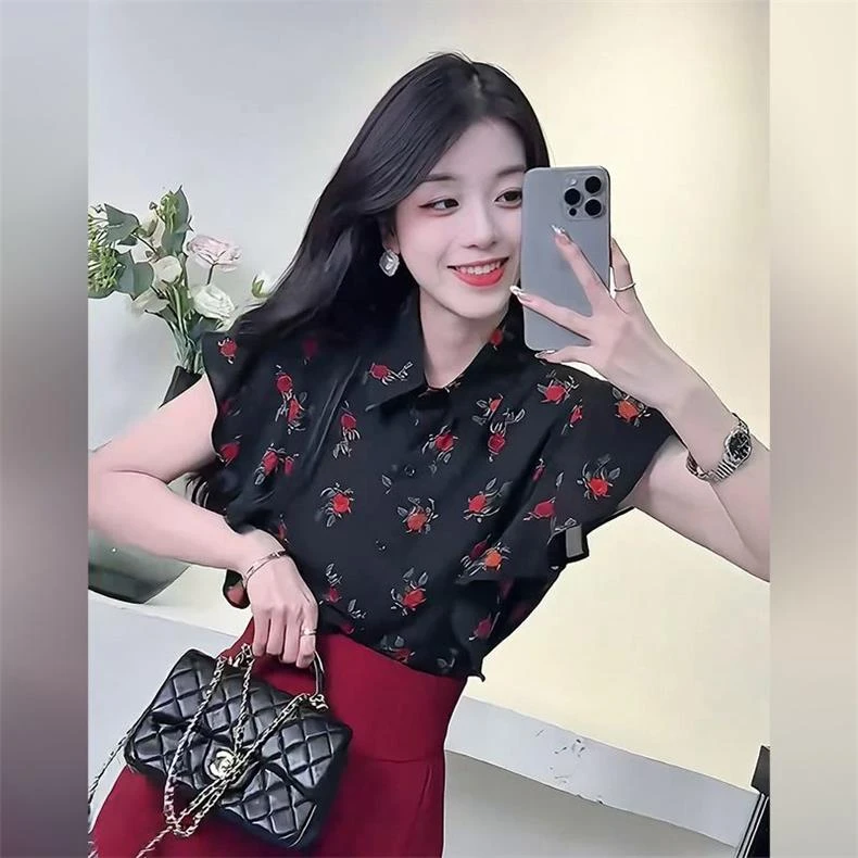 WD复古港风印花衬衫女设计感飞飞袖气质减龄洋气度假旅游上衣夏季