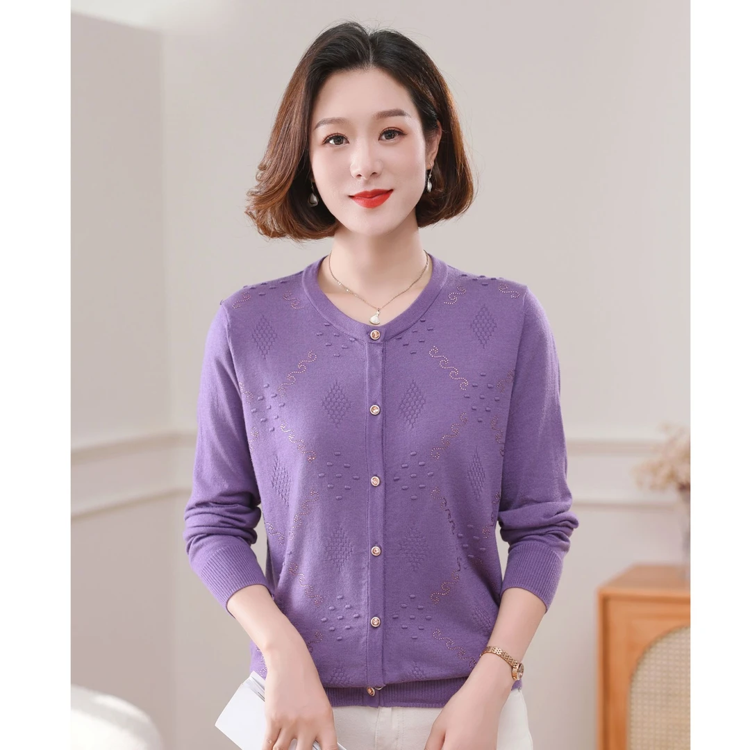 诺妈妈妈装2025早秋薄款羊毛长袖圆领春装纽扣开衫宽松针织衫