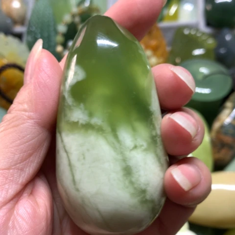 蛇纹石玉未镶嵌手把件