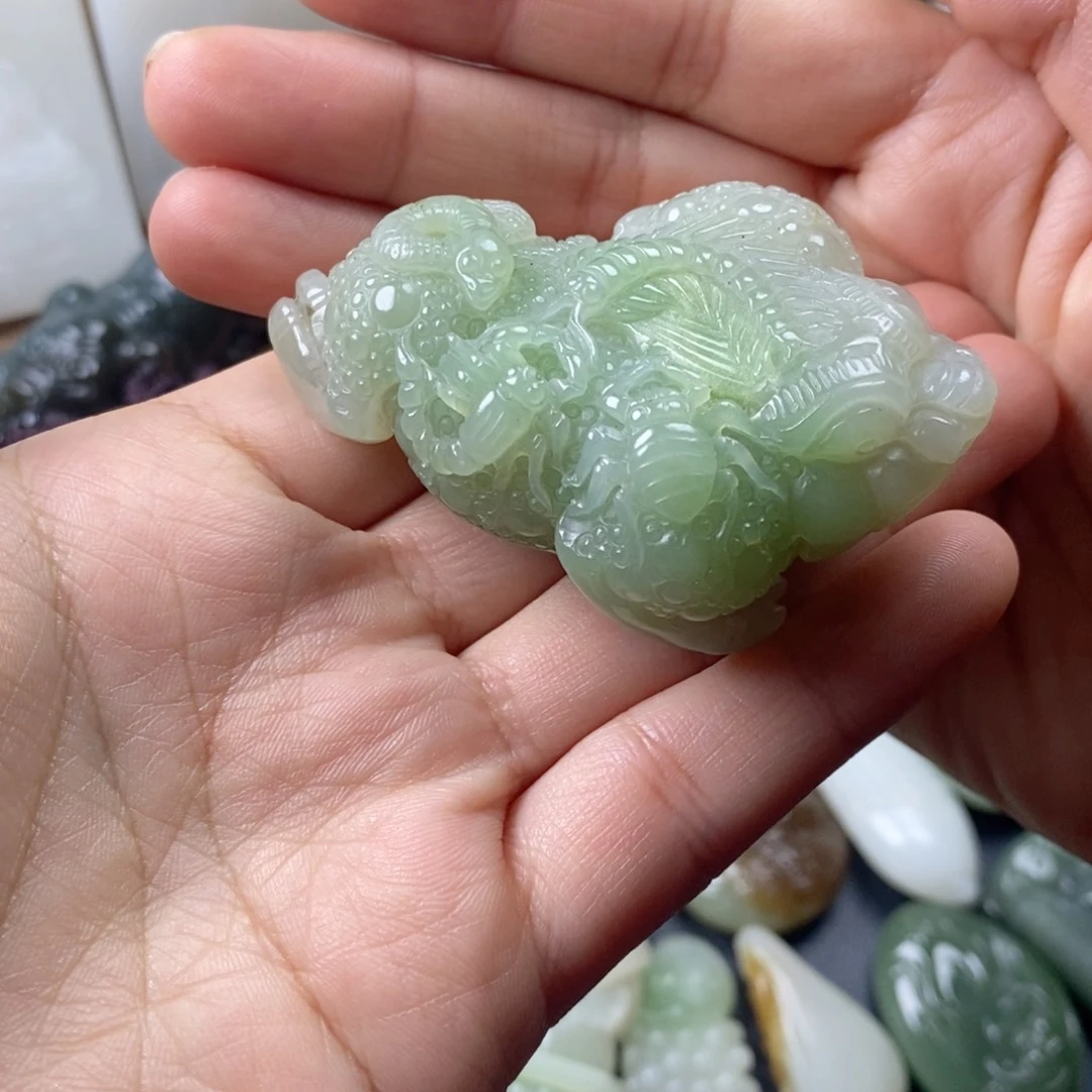 未镶嵌和田玉把件