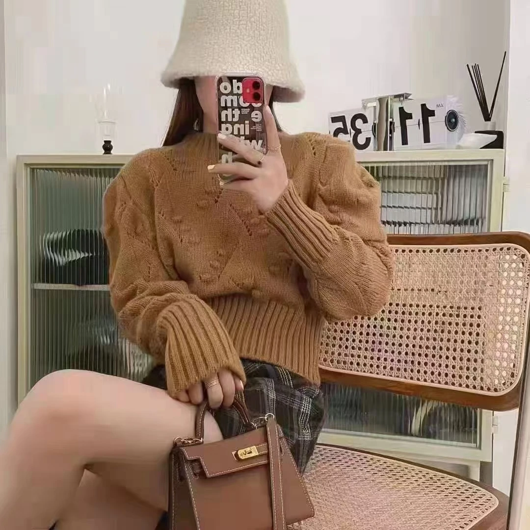 春秋季长袖短款毛针织衫圆领衫韩版复古宽松打底毛衣针织衫白色卡