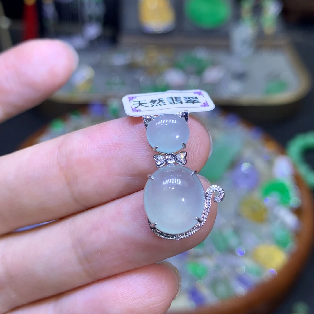 翡翠18K金镶嵌颈饰翡翠吊坠项链