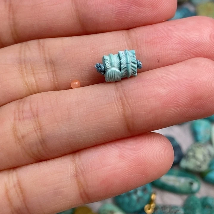 南红玛瑙未镶嵌珠宝奇石