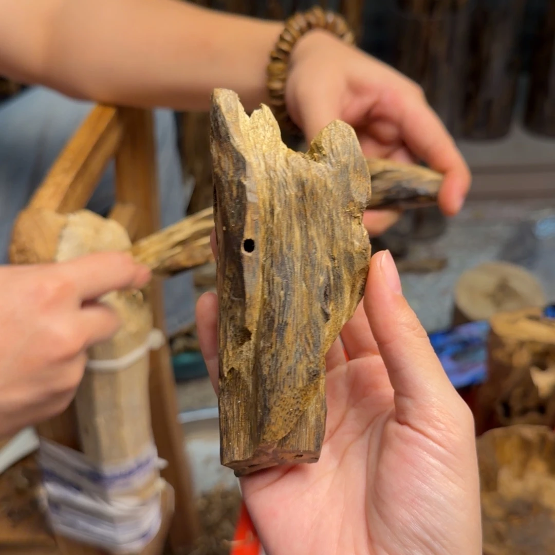 沉香碎屑沉香白棋块料52克