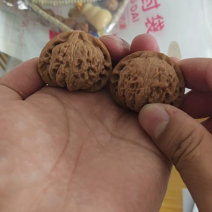 文玩核桃把件40左右宫灯普通配对编号00012